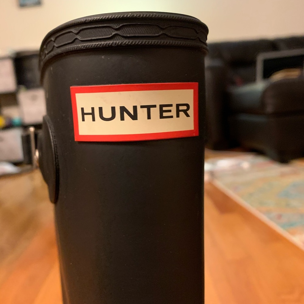 Size 8 matte black hunter boots!